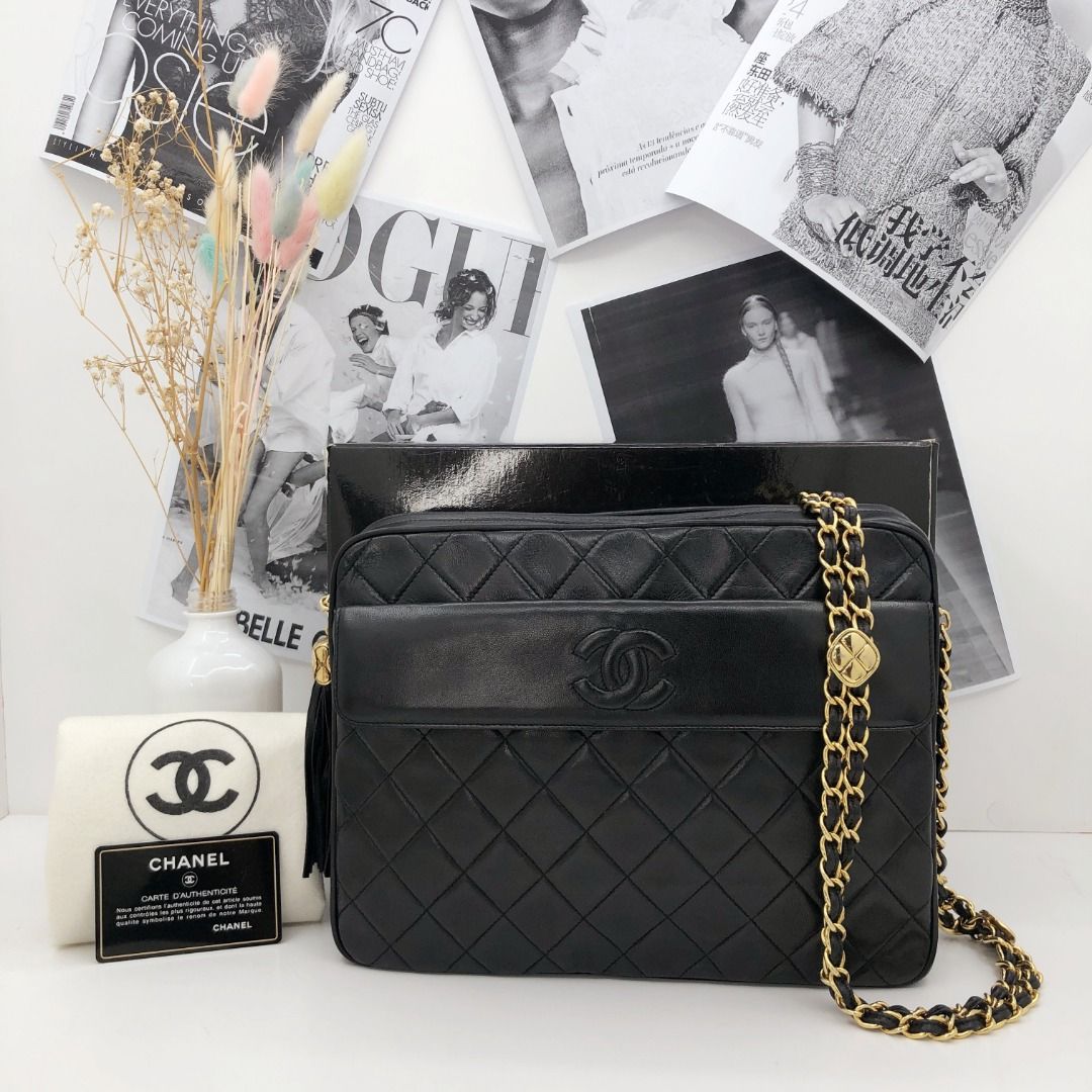 chanel_vintage_medium_camera_b_1698905382_a1226938_progressive.jpg